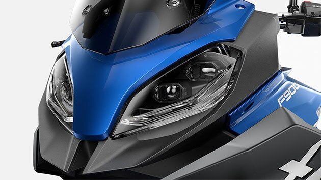 BMW F 900 XR - Adaptif viraj ışığı | BMW Motorrad Türkiye
