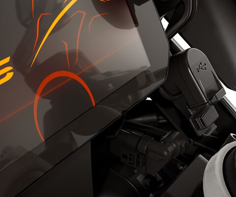 TFT ekranlı Connectivity ve USB terminali | BMW Motorrad Türkiye