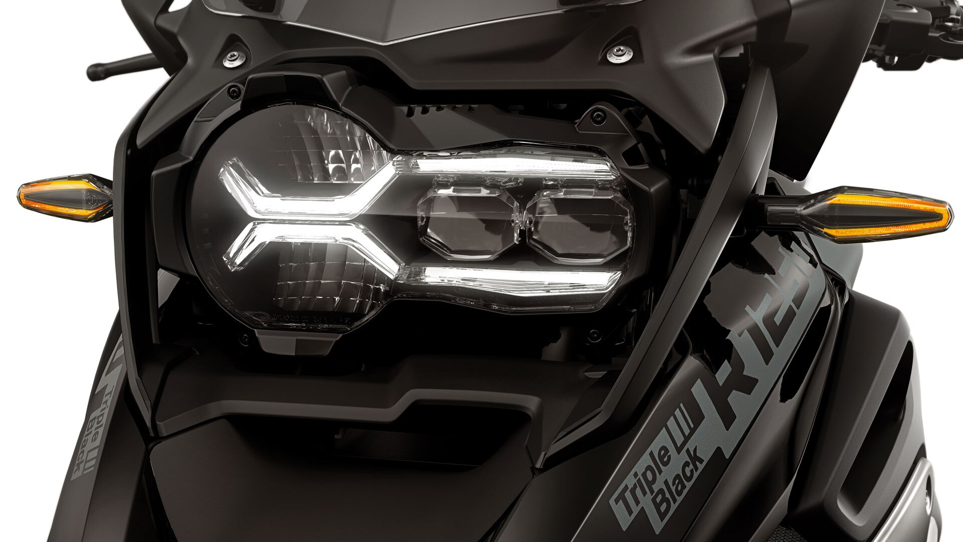 Seyir Işığı seçeneğiyle standart olarak sunulan LED sinyal lambaları | BMW Motorrad Türkiye