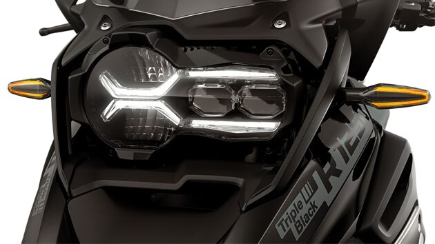 Seyir Işığı seçeneğiyle standart olarak sunulan LED sinyal lambaları | BMW Motorrad Türkiye