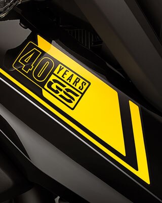“40 years GS” çıkartmasına sahip ön bölüm | BMW Motorrad Türkiye