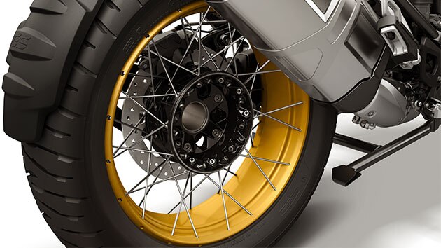 Altın renginde anodize edilmiş jantlar | BMW Motorrad Türkiye