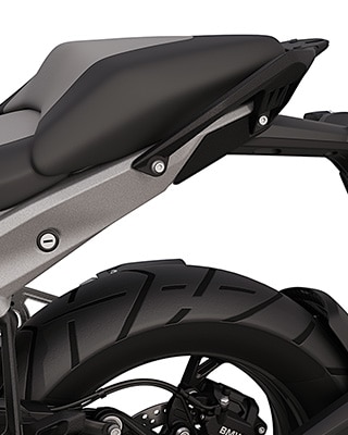 BMW Motorrad R 1300 GS yolcu selesi ve tutamaklı arka bölüm