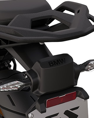 İşlevsel şekilde entegre sinyal lambaları ve arka radarıyla BMW R 1300 GS Option 719 Tramuntana