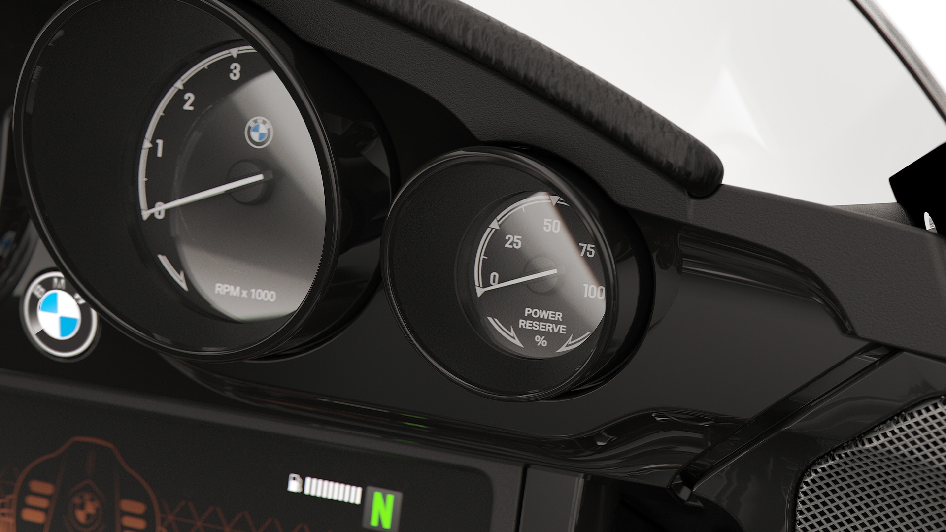 Daire şeklinde geleneksel bir gösterge formundaki Güç Rezervi göstergesi.