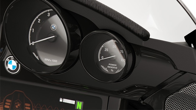 Daire şeklinde geleneksel bir gösterge formundaki Güç Rezervi göstergesi.