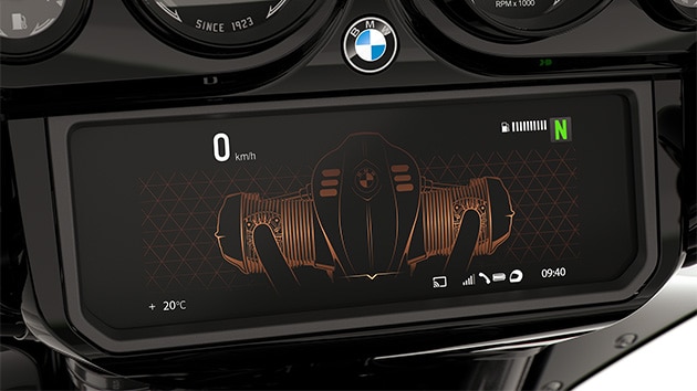 R 18 B’nin TFT ekranı.