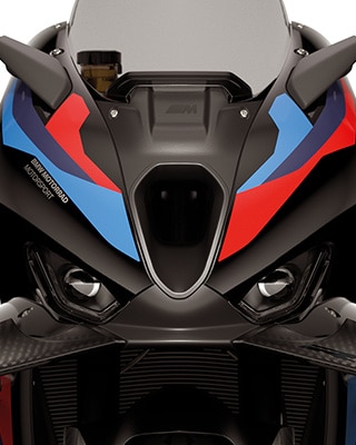 M 1000 RR'ın ön bölümü ve ön camı