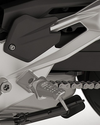 BMW Motorrad F 900 R’ın ayak dayamaları