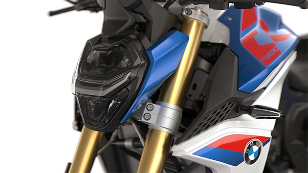 BMW Motorrad F 900 R’ın far maskesi ve kaplaması