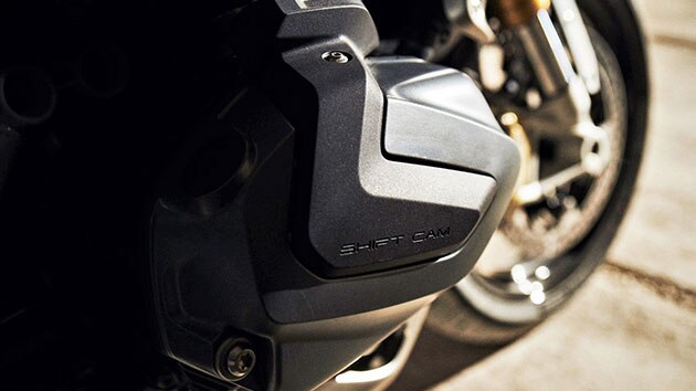 BMW R 1250 R - ShiftCam model yazısı | BMW Motorrad Türkiye