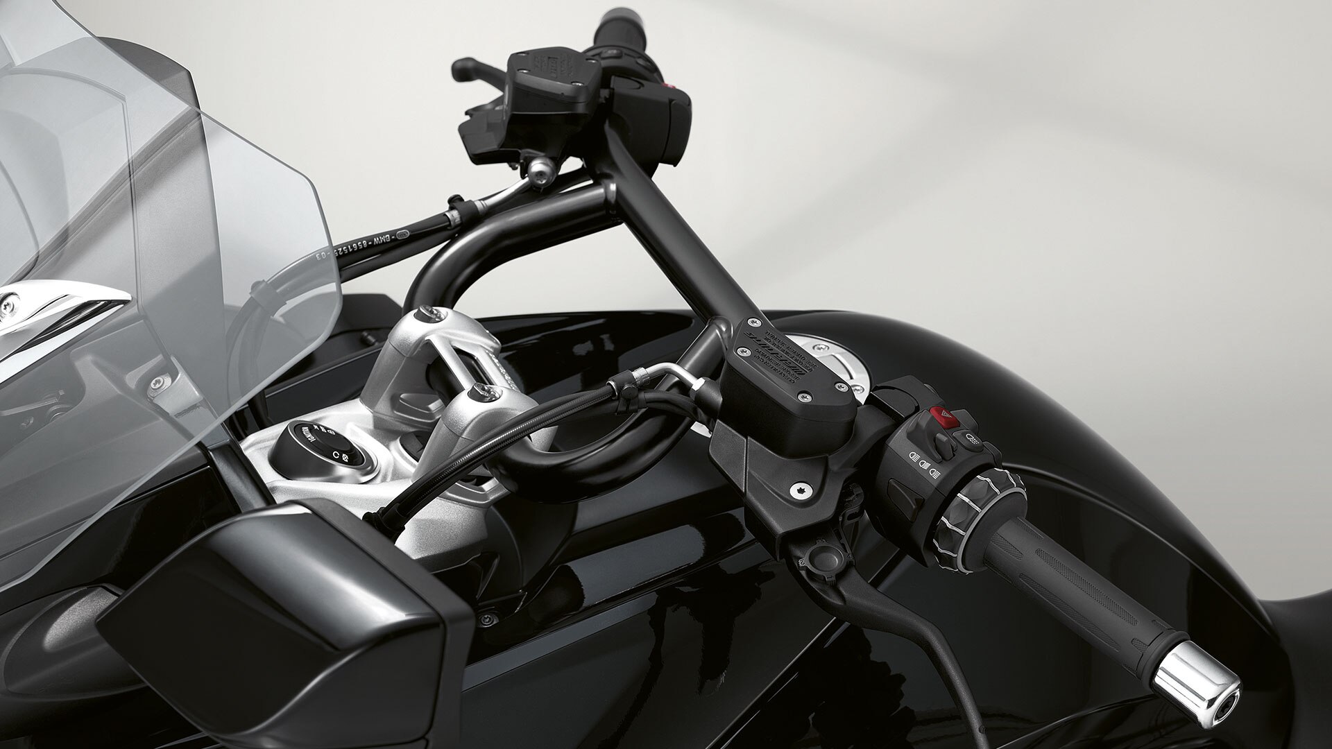 BMW K 1600 B - Boru tipi gidonlar | BMW Motorrad Türkiye