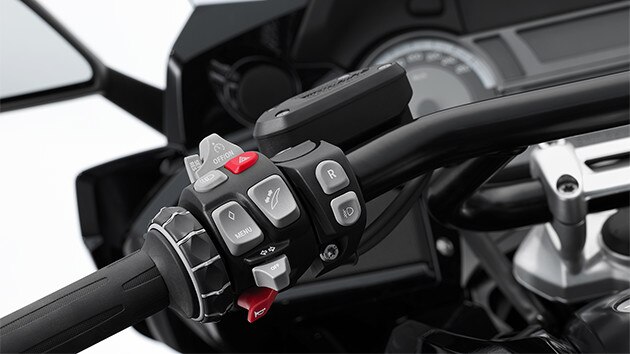 BMW K 1600 B - Geri manevra asistanı | BMW Motorrad Türkiye