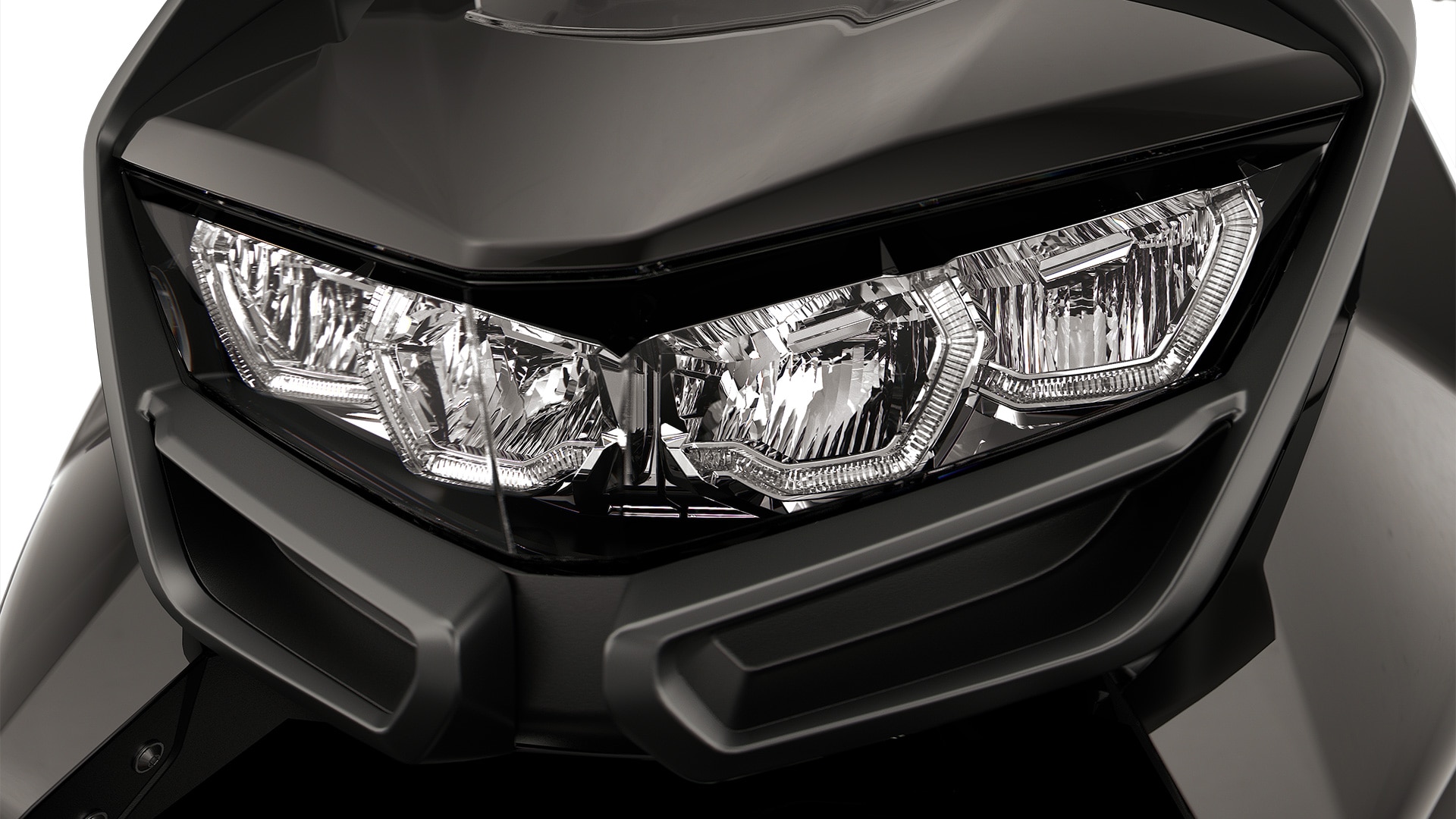 BMW Motorrad C 400 GT ile tamamen LED farlar ve gündüz farları